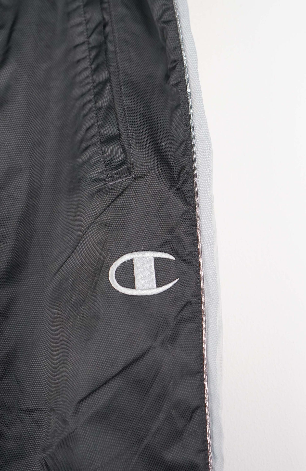 VINTAGE CHAMPION TRACK PANTS (M)
