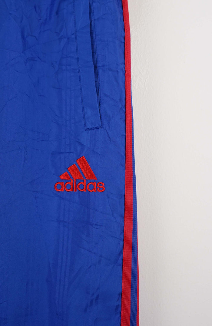 VINTAGE ADIDAS TRACK PANTS (S)