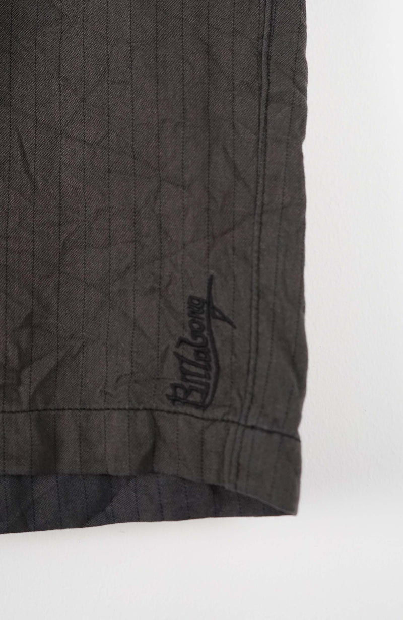 VINTAGE BILLABONG CARGO SHORTS W36