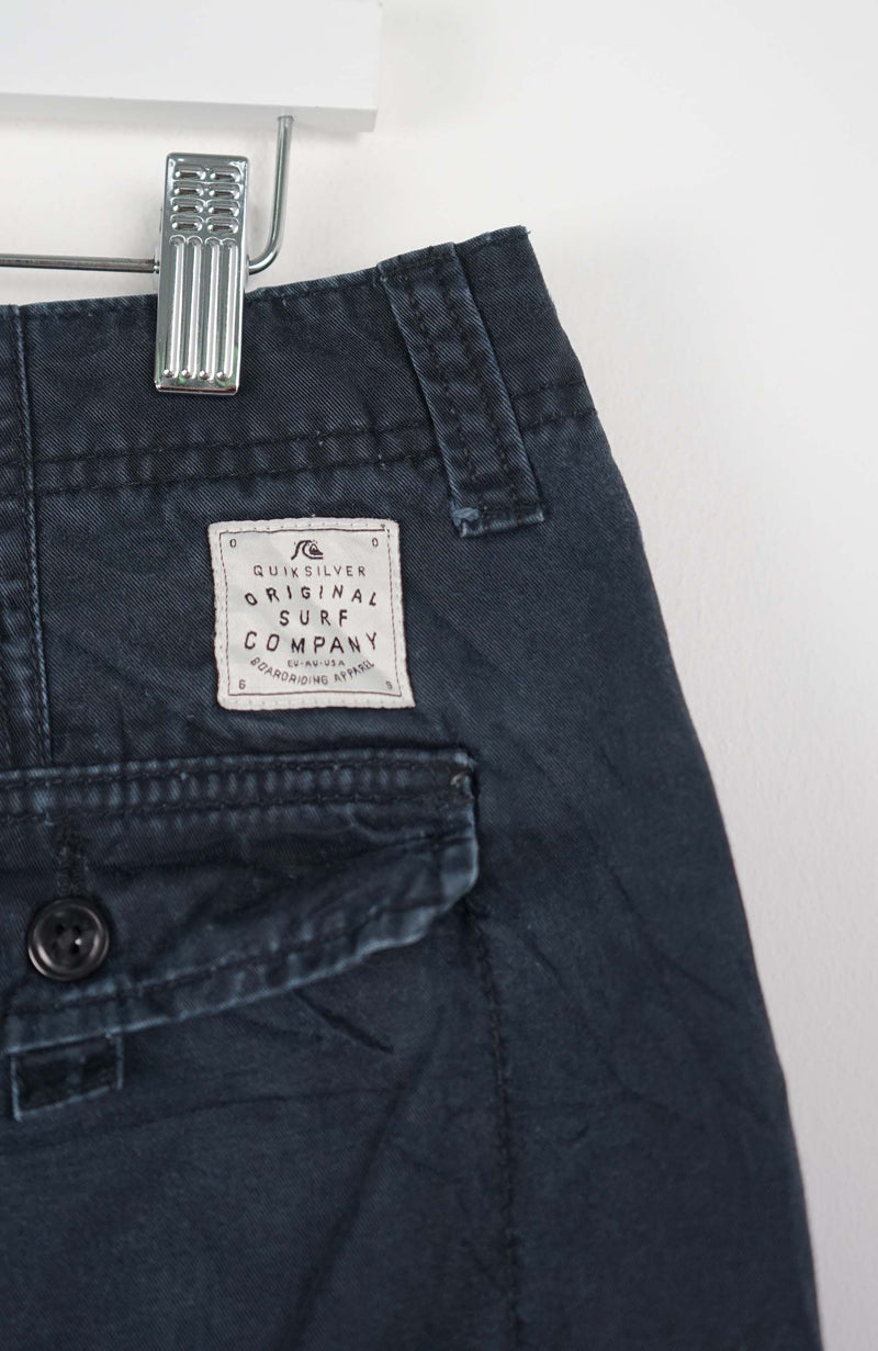 VINTAGE QUIKSILVER CARGO SHORTS W36