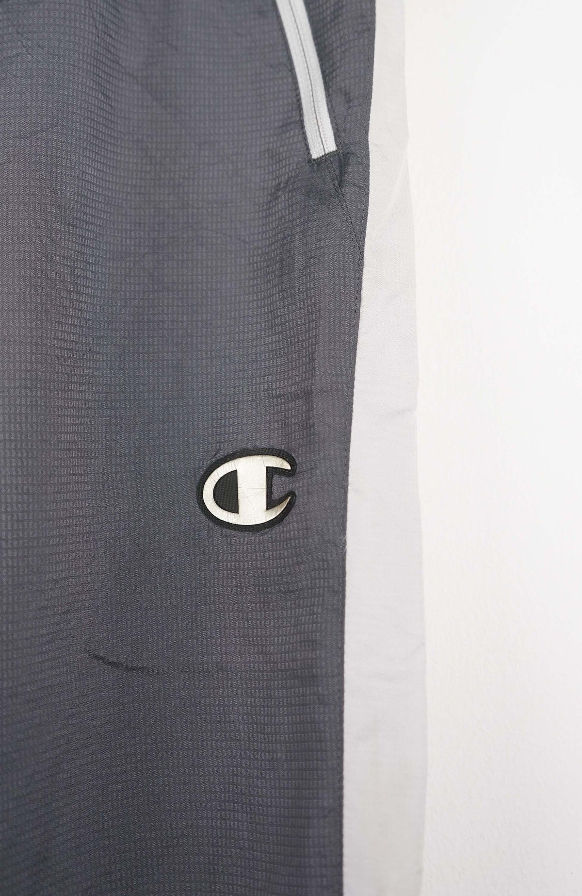 VINTAGE CHAMPION TRACK PANTS (M)