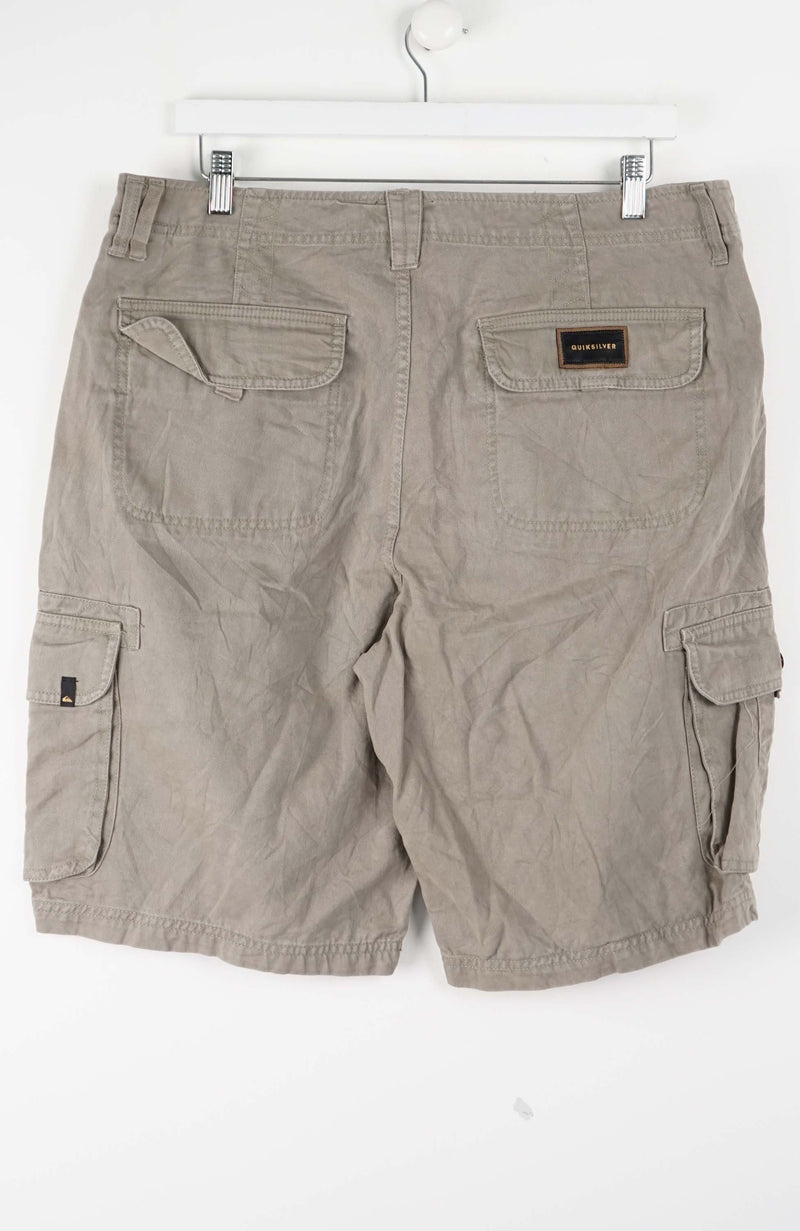 VINTAGE QUIKSILVER CARGO SHORTS W36