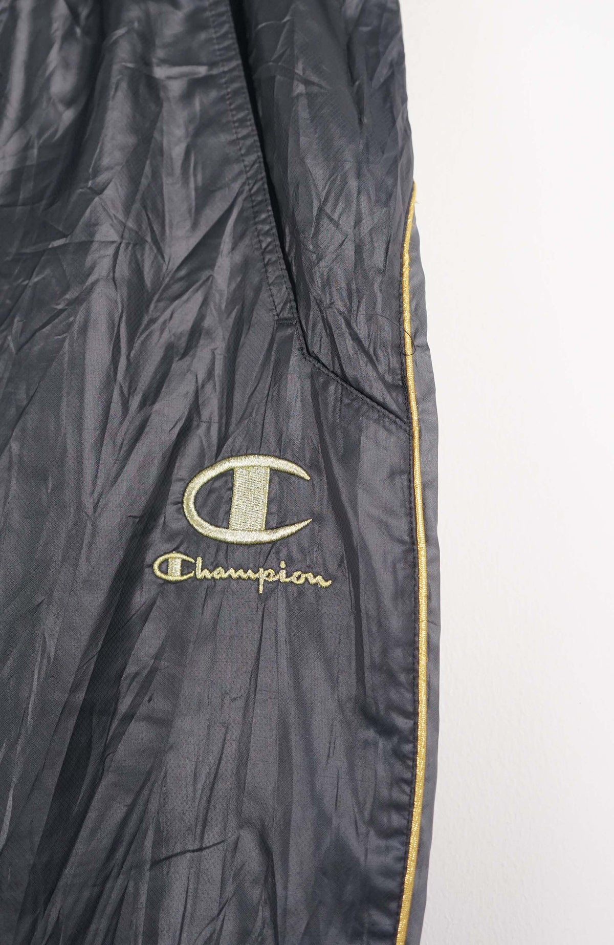 VINTAGE CHAMPION TRACK PANTS (M)