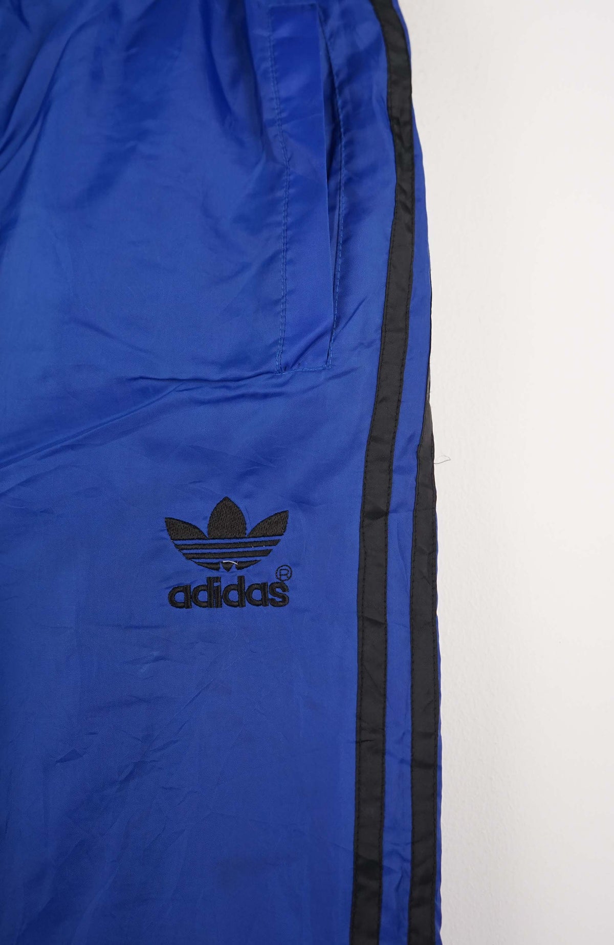 VINTAGE ADIDAS TRACK PANTS (M)