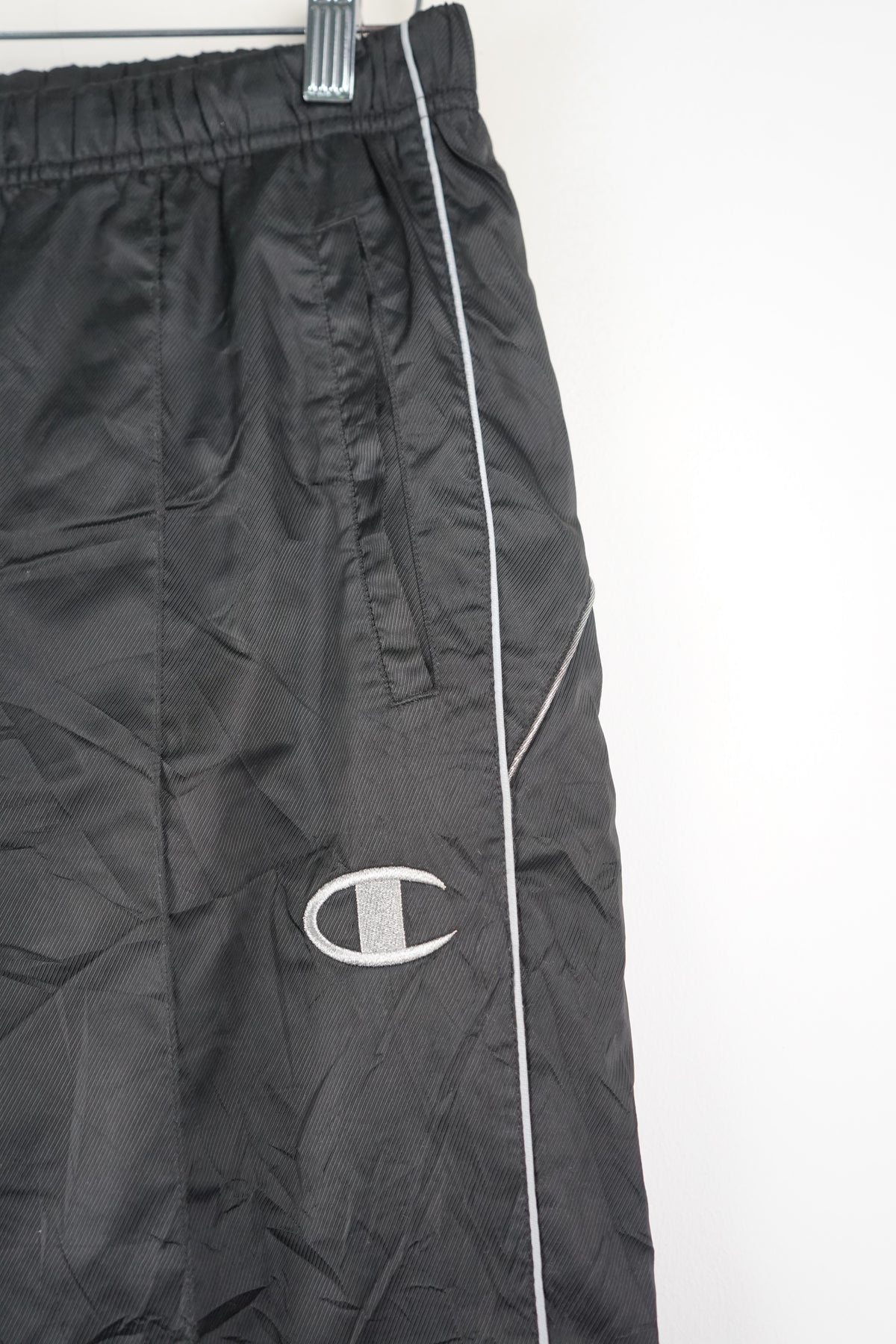 VINTAGE CHAMPION TRACK PANTS (M)