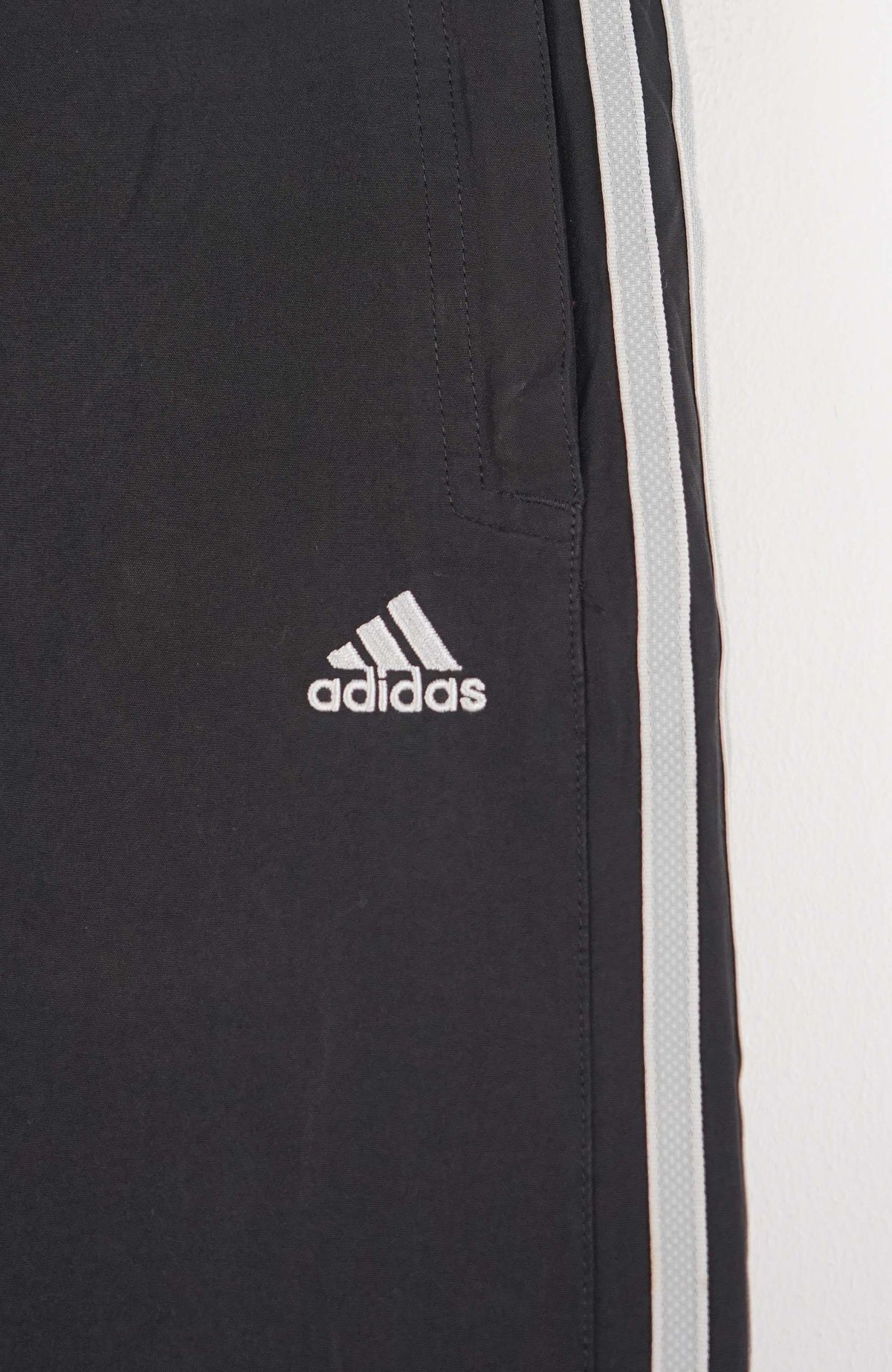 VINTAGE ADIDAS TRACK PANTS (M)