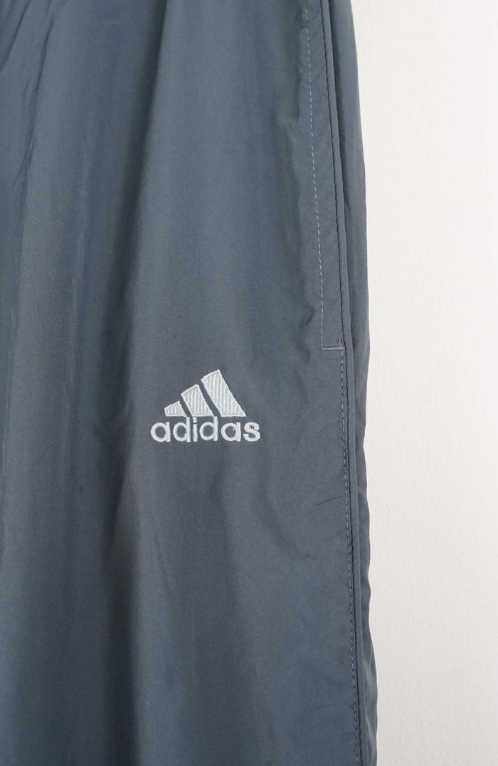 VINTAGE ADIDAS TRACK PANTS (M)