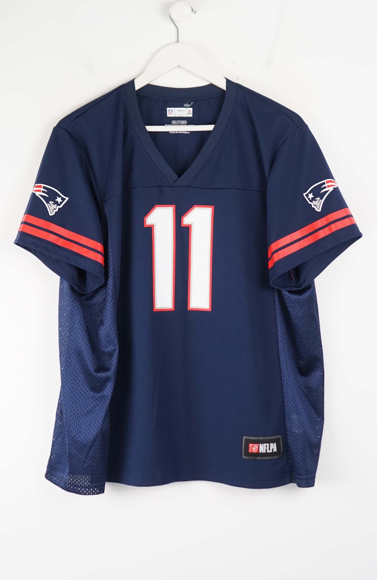 VINTAGE NFL NEW ENGLAND PATRIOTS JERSEY T-SHIRT (S)