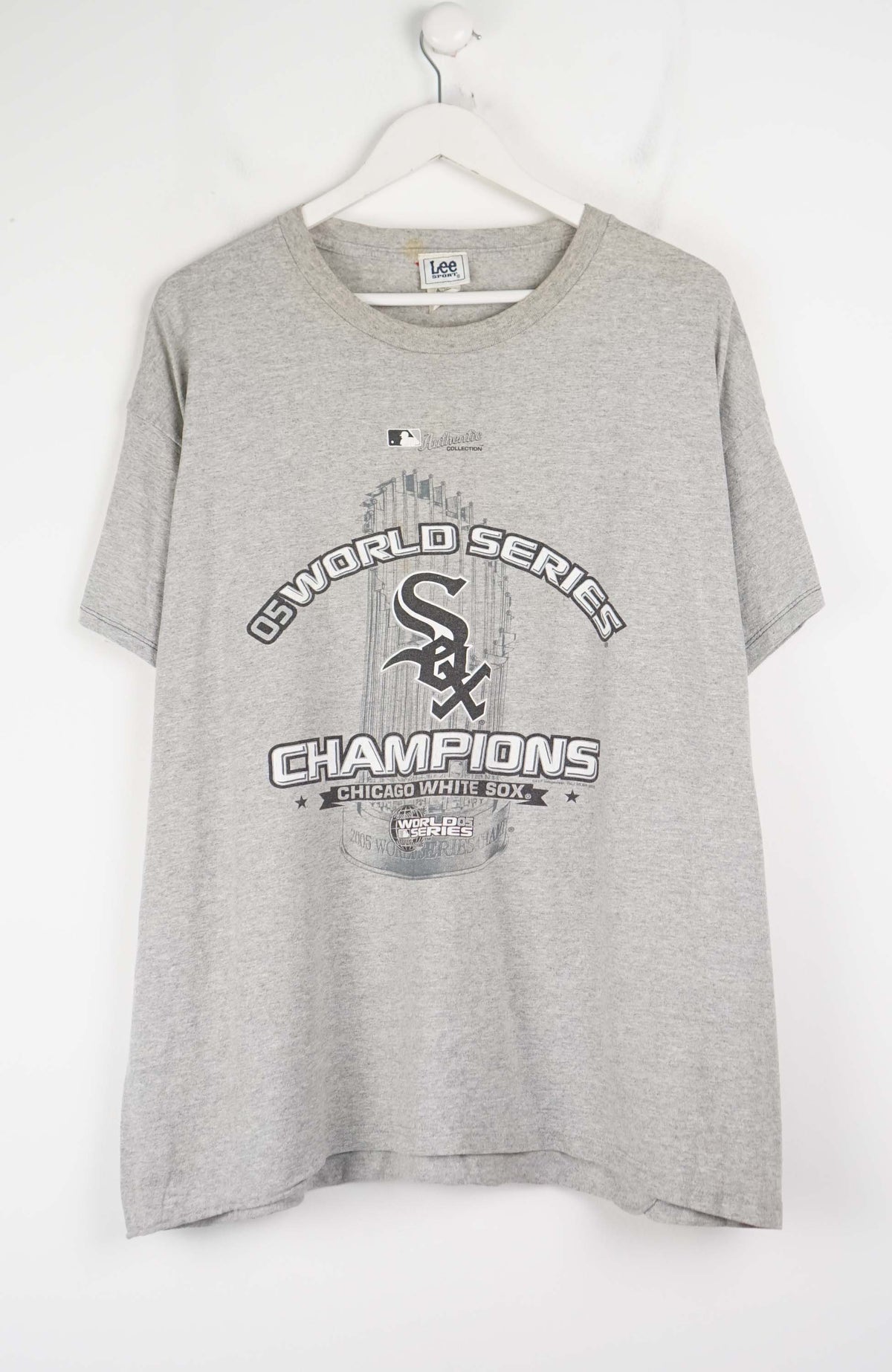 VINTAGE CHICAGO BLACK SOX 05 WORLD SERIES CHAMPIONS T-SHIRT (XL)