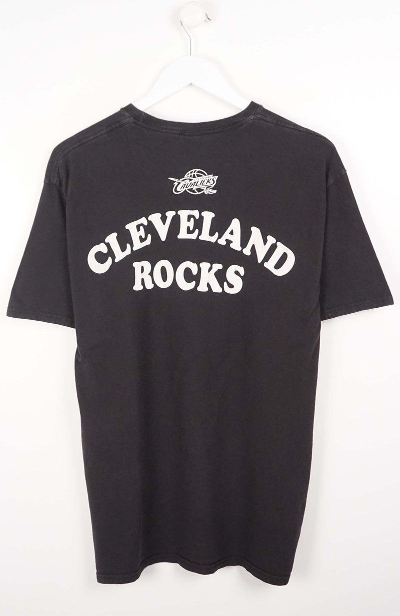 VINTAGE CLEVELAND CAVALIERS T-SHIRT (M)