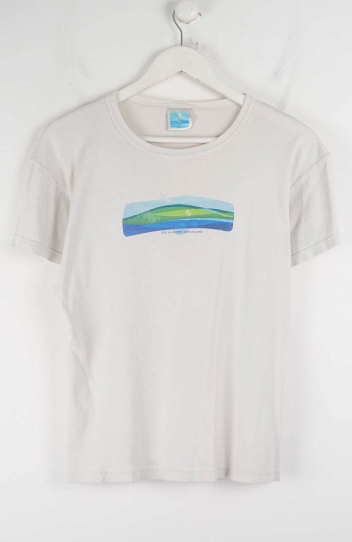 VINTAGE 2010 XXI OLYMPIC WINTER GAMES T-SHIRT (XS)