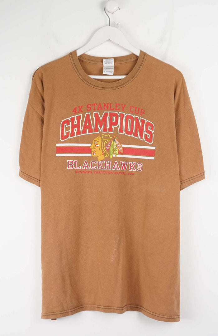 VINTAGE STANLEY CUP CHAMPIONS BLACKHAWKS T-SHIRT (L)
