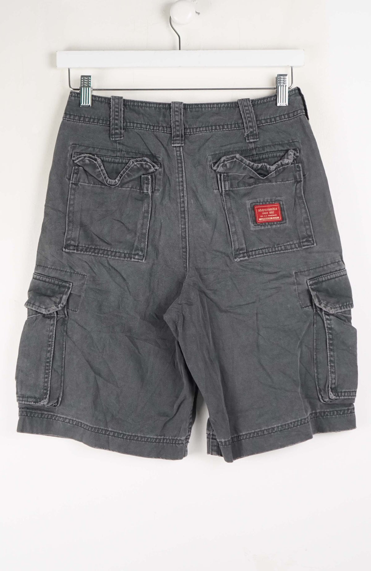 VINTAGE ABERCROMBIE & FITCH CARGO SHORTS W26