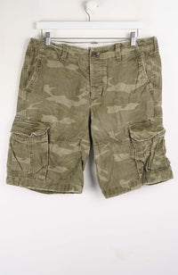 VINTAGE ABERCROMBIE & FITCH CARGO SHORTS W34