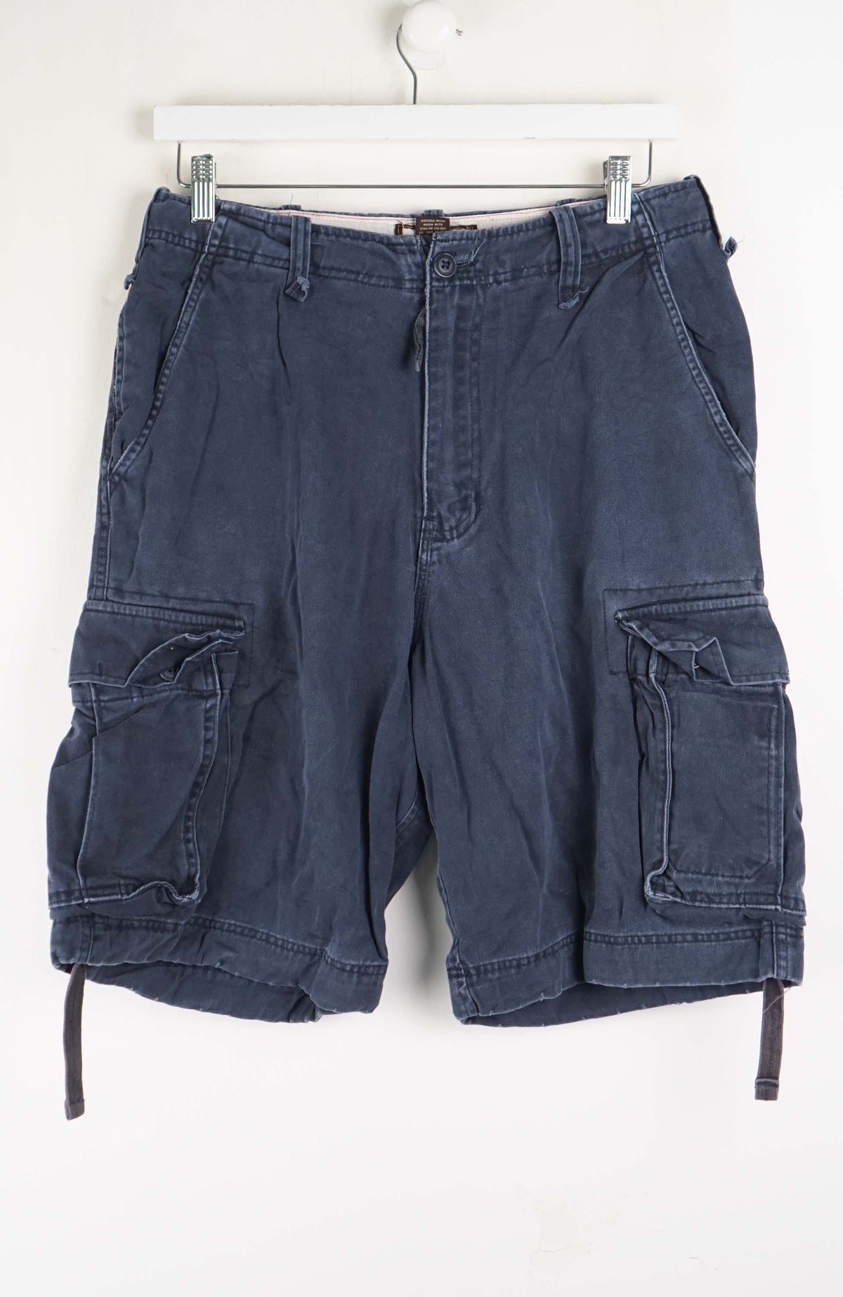 VINTAGE ABERCROMBIE CARGO SHORTS W30