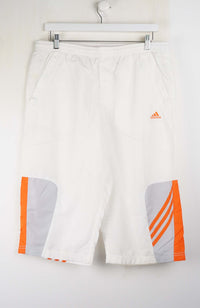 VINTAGE ADIDAS 3/4 TRACK PANT SHORTS (L)