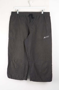 VINTAGE ADIDAS 3/4 TRACK PANT SHORTS (XL)