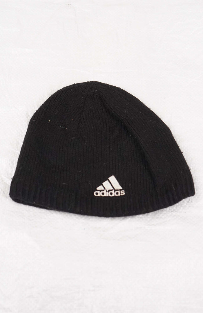 VINTAGE ADIDAS BEANIE