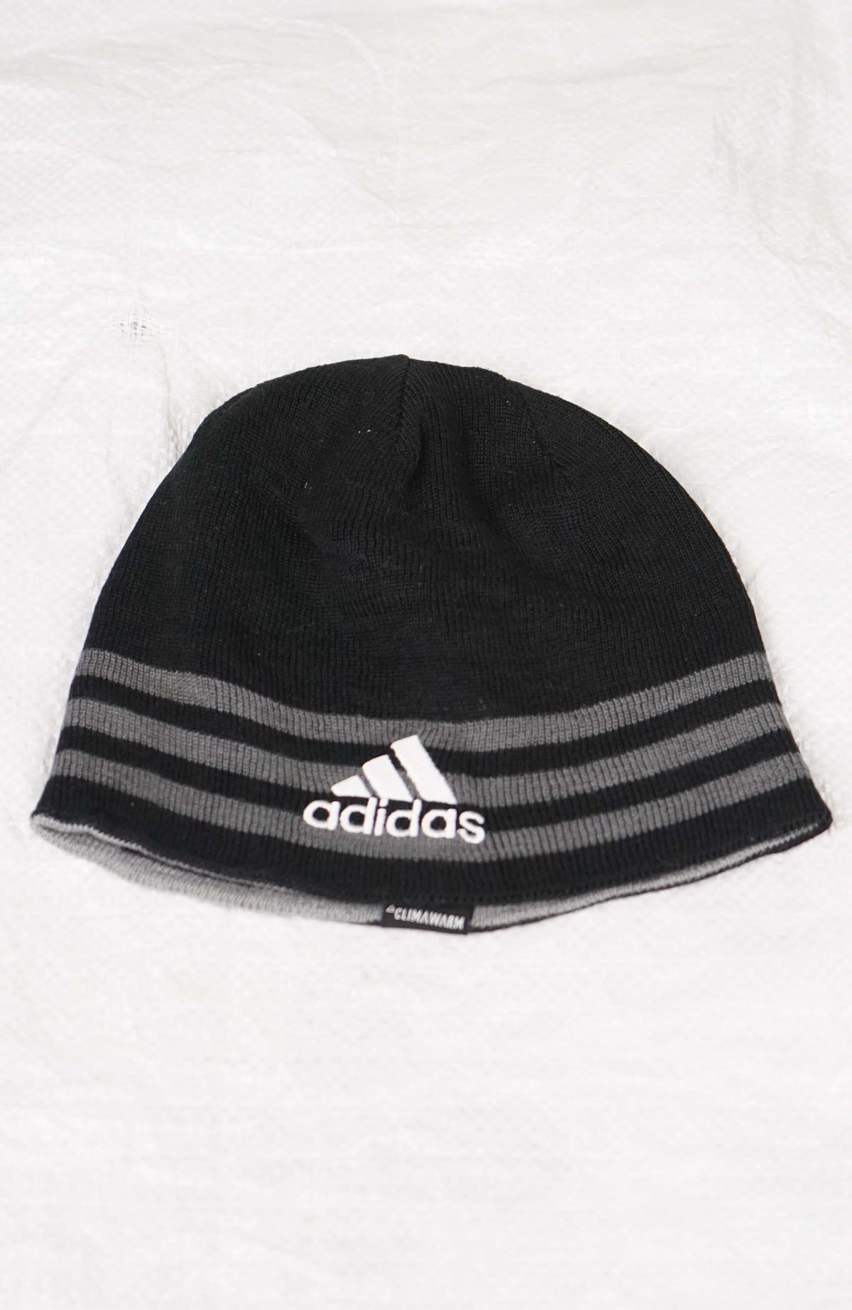VINTAGE ADIDAS SKULL BEANIE