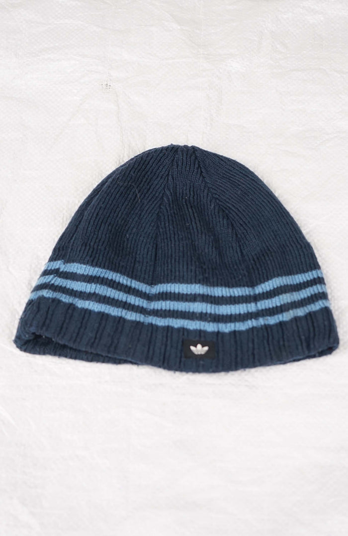 VINTAGE ADIDAS SKULL BEANIE