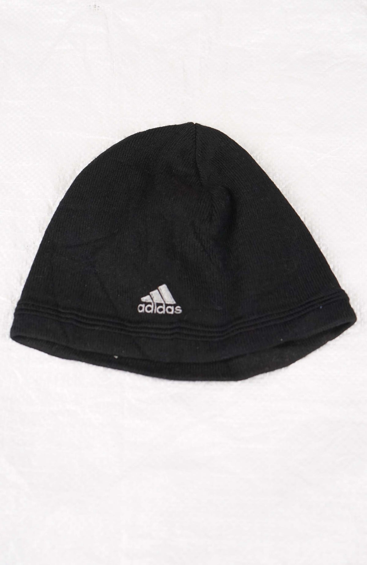 VINTAGE ADIDAS SKULL BEANIE