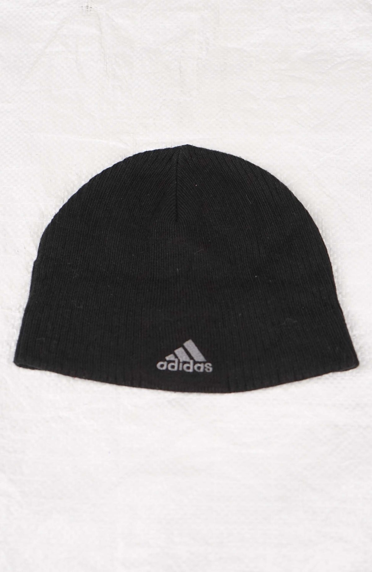 VINTAGE ADIDAS SKULL BEANIE