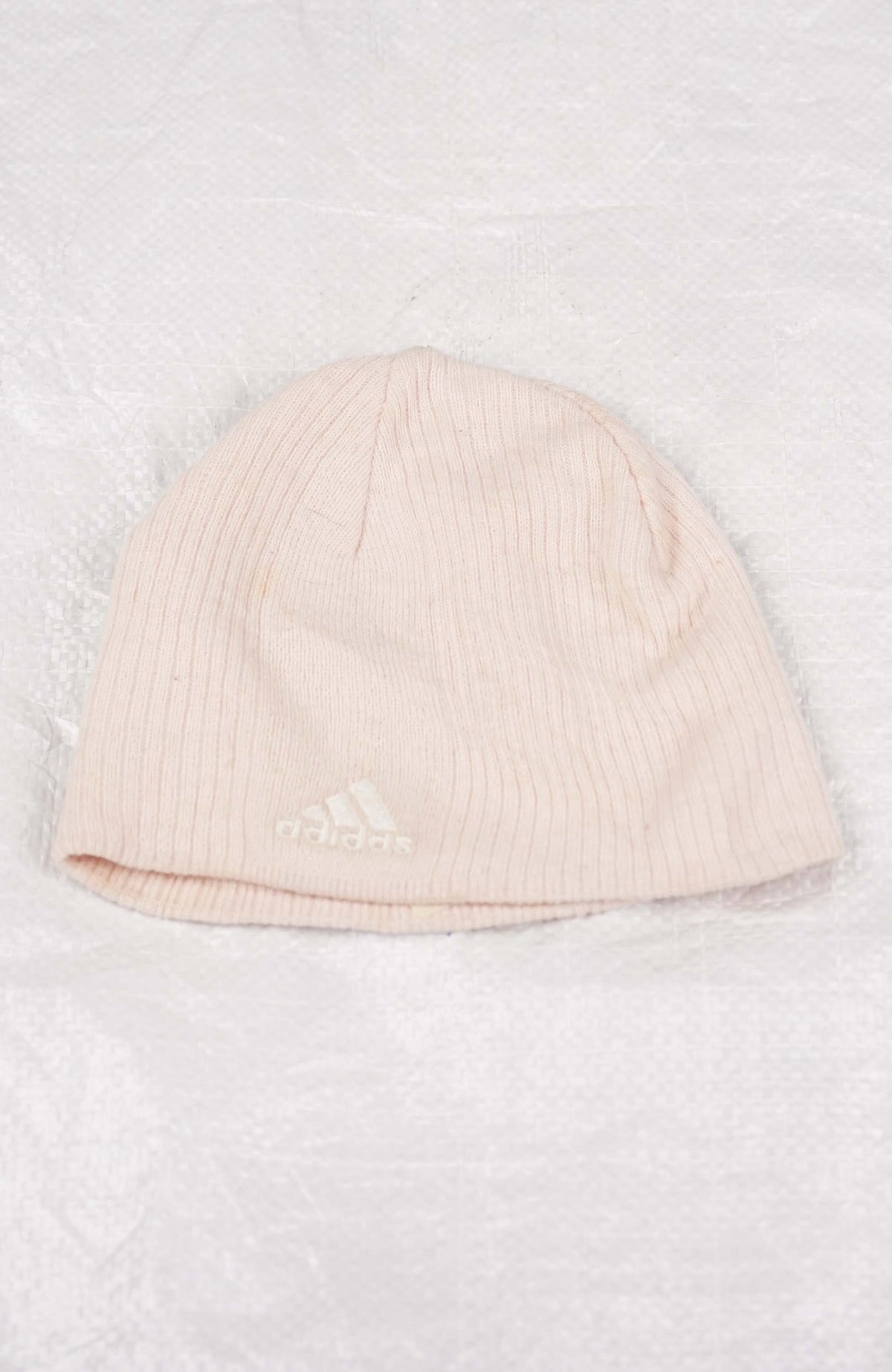 VINTAGE ADIDAS SKULL BEANIE