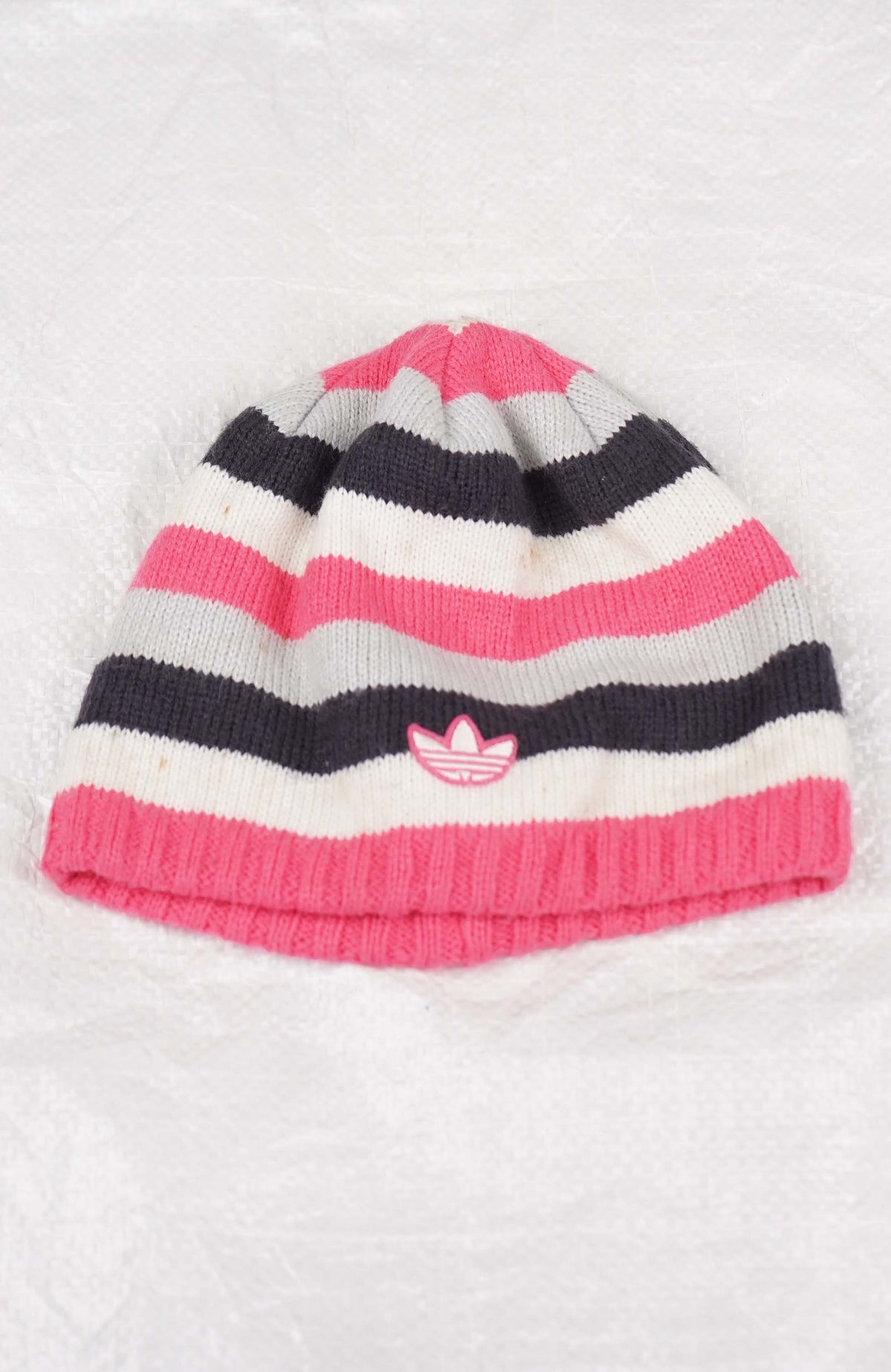 VINTAGE ADIDAS SKULL BEANIE