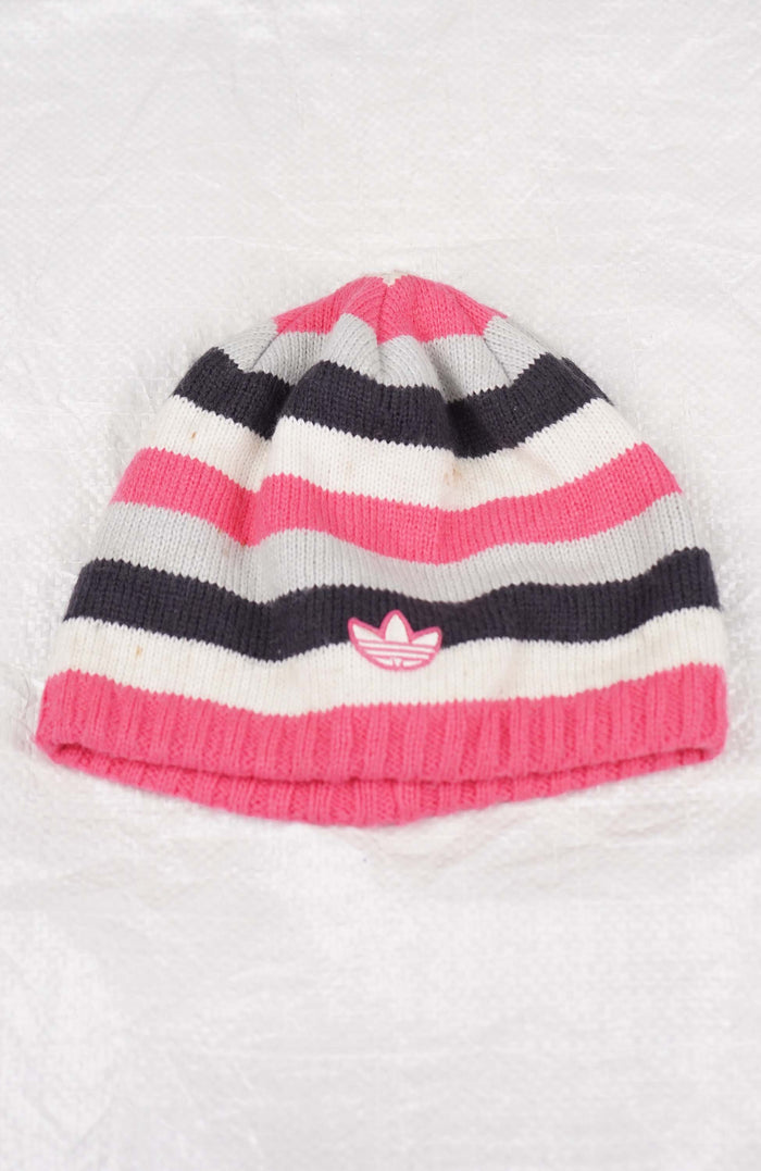 VINTAGE ADIDAS SKULL BEANIE