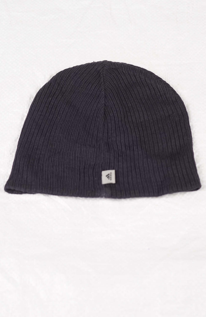 VINTAGE ADIDAS BEANIE