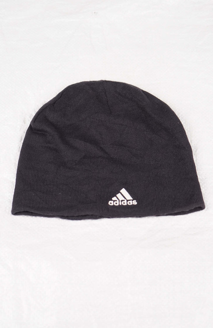 VINTAGE ADIDAS BEANIE