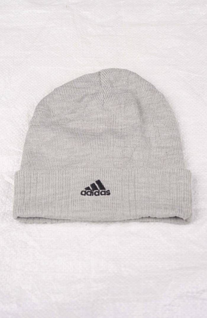 VINTAGE ADIDAS BEANIE