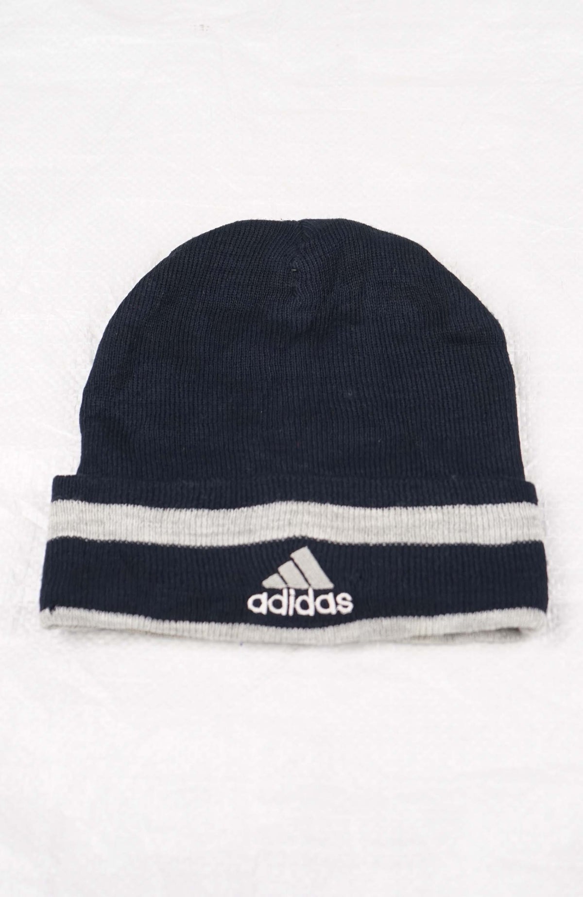 VINTAGE ADIDAS BEANIE