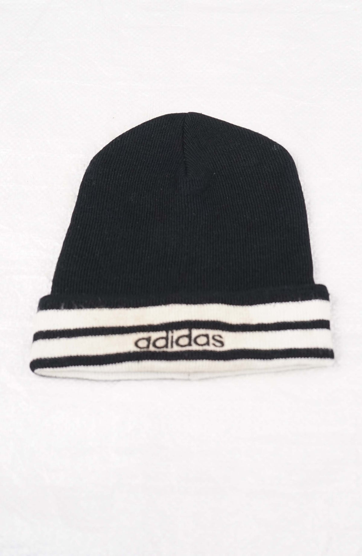 VINTAGE ADIDAS BEANIE