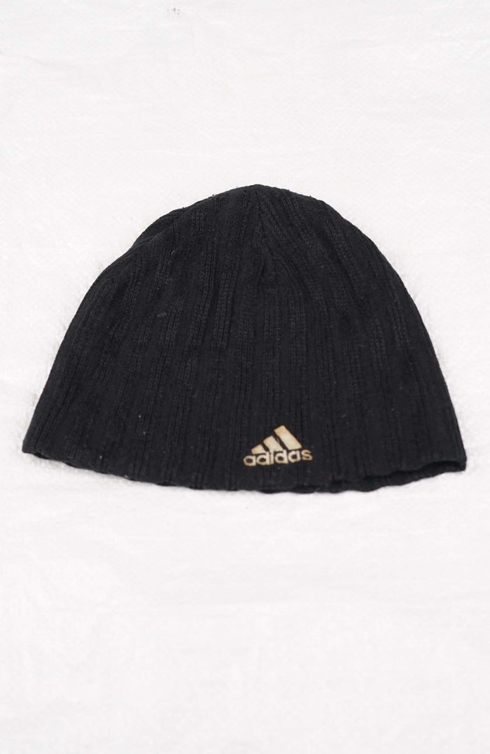 VINTAGE ADIDAS BEANIE