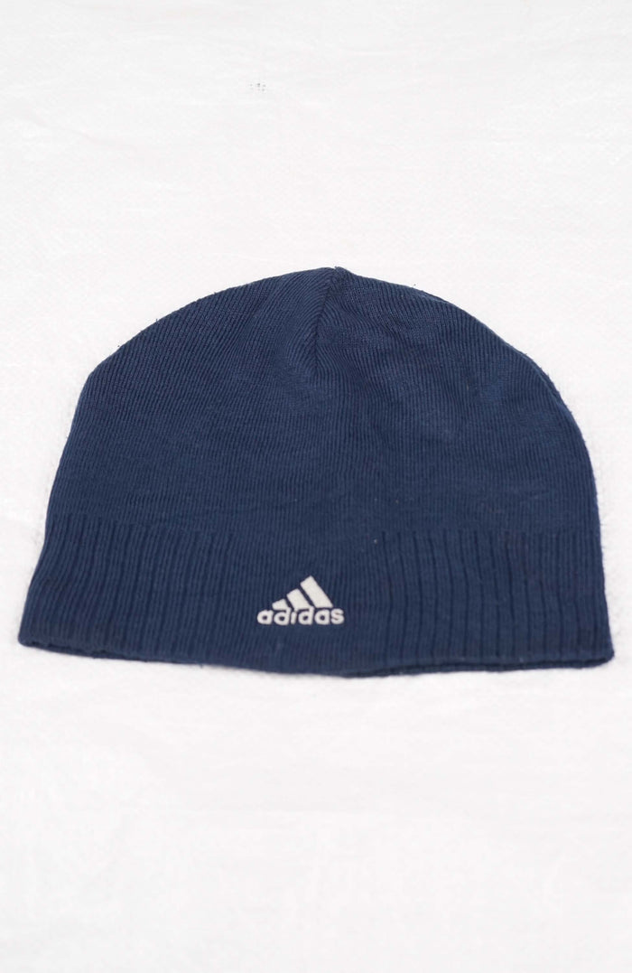 VINTAGE ADIDAS BEANIE