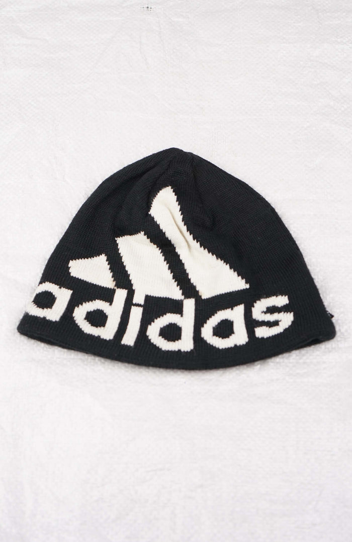 VINTAGE ADIDAS BEANIE