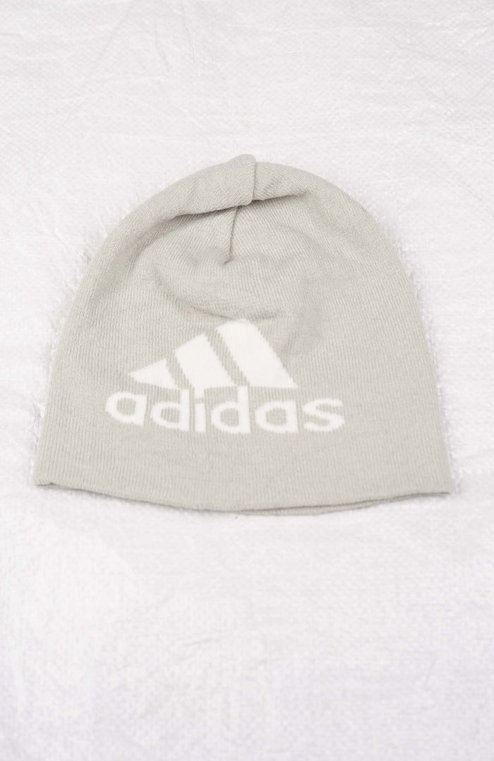 VINTAGE ADIDAS BEANIE