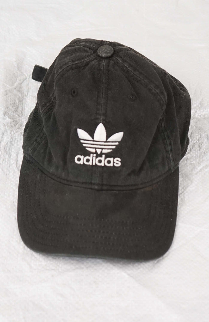 VINTAGE ADIDAS HAT