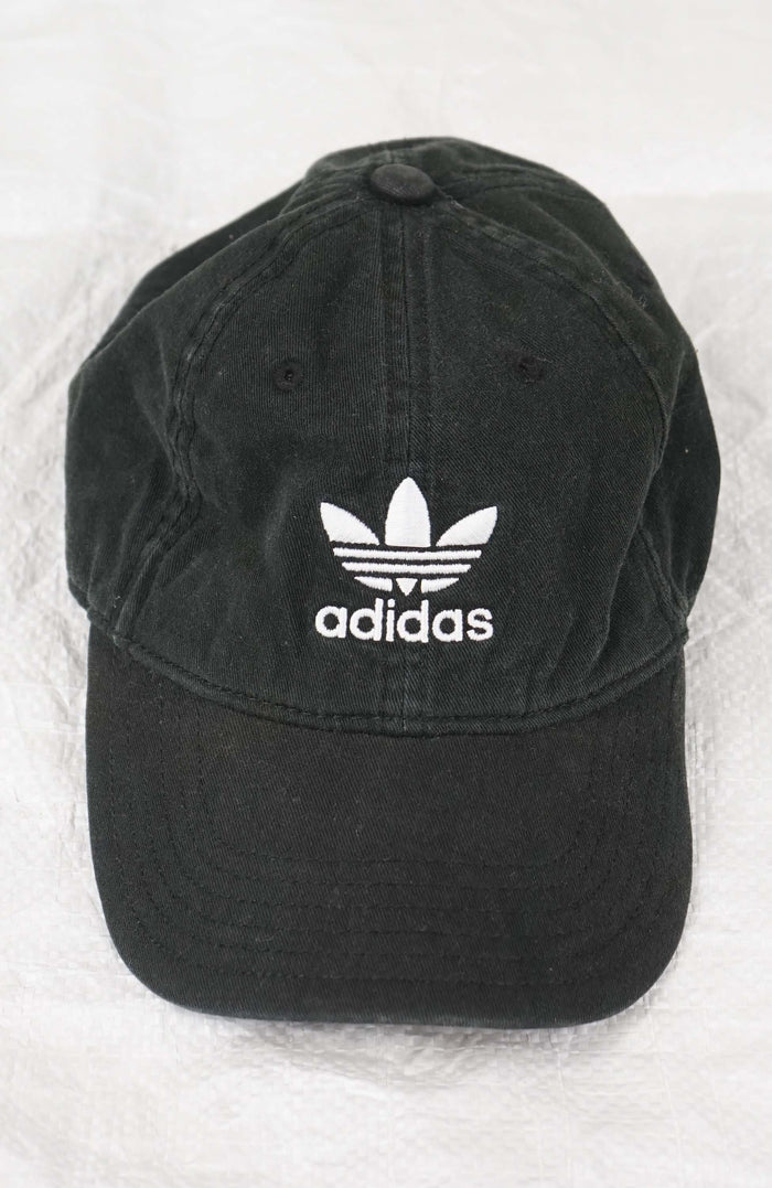 VINTAGE ADIDAS HAT