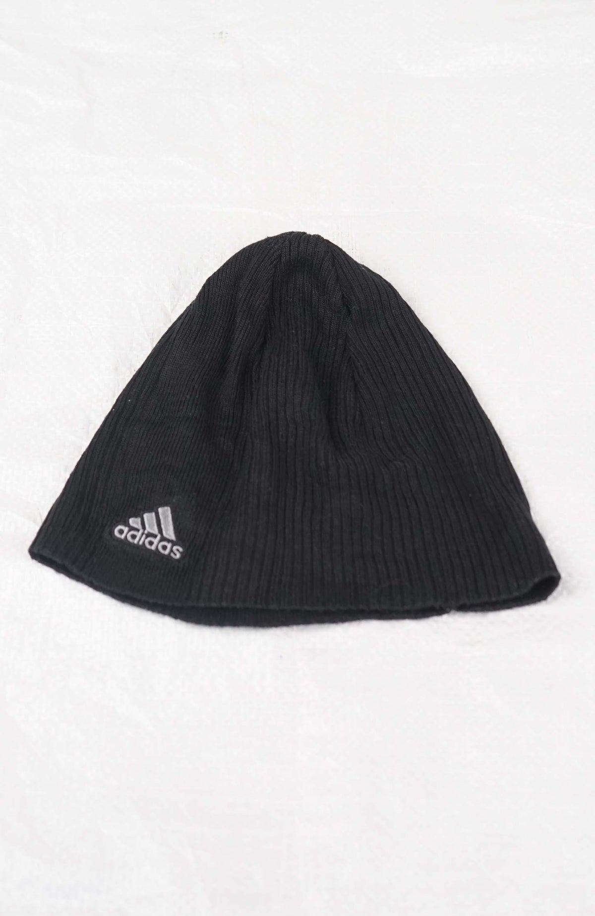 VINTAGE ADIDAS SKULL BEANIE