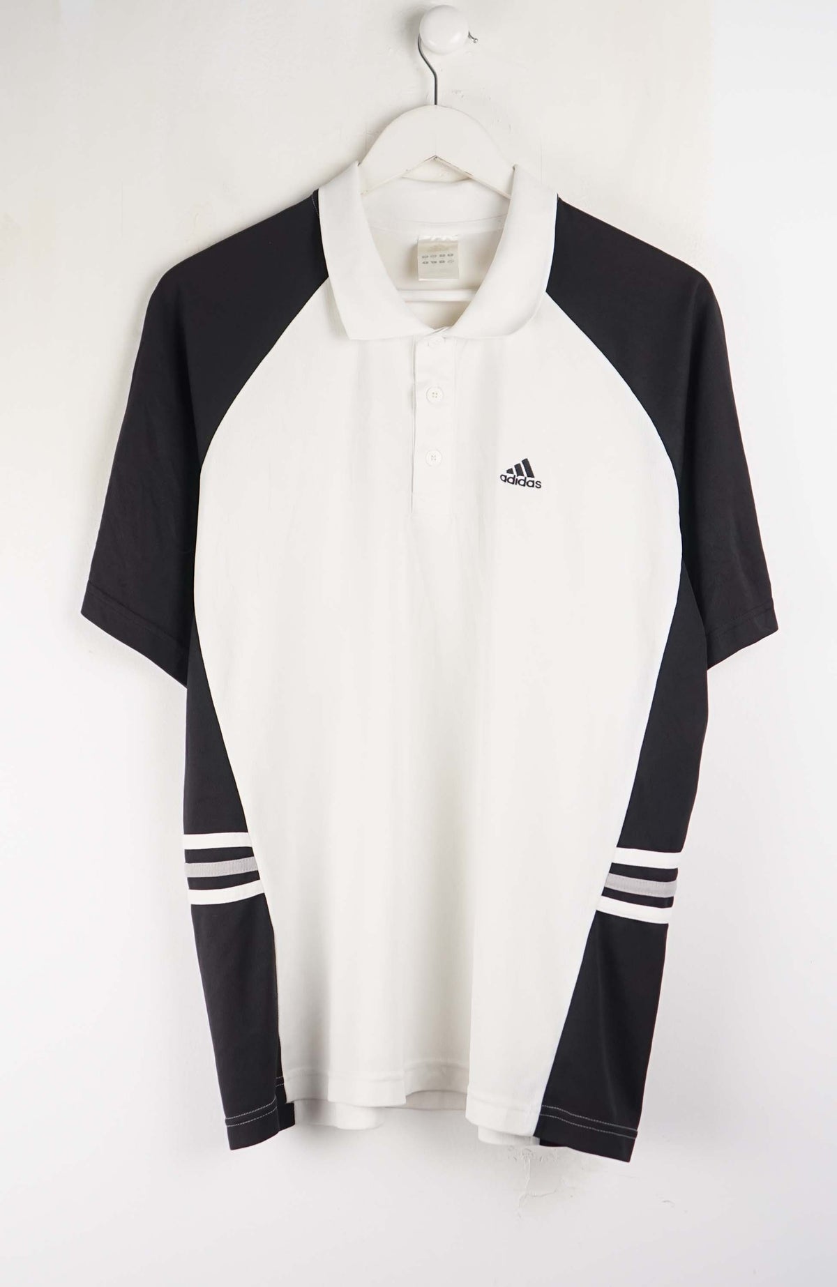 VINTAGE ADIDAS POLO SHIRT (L)