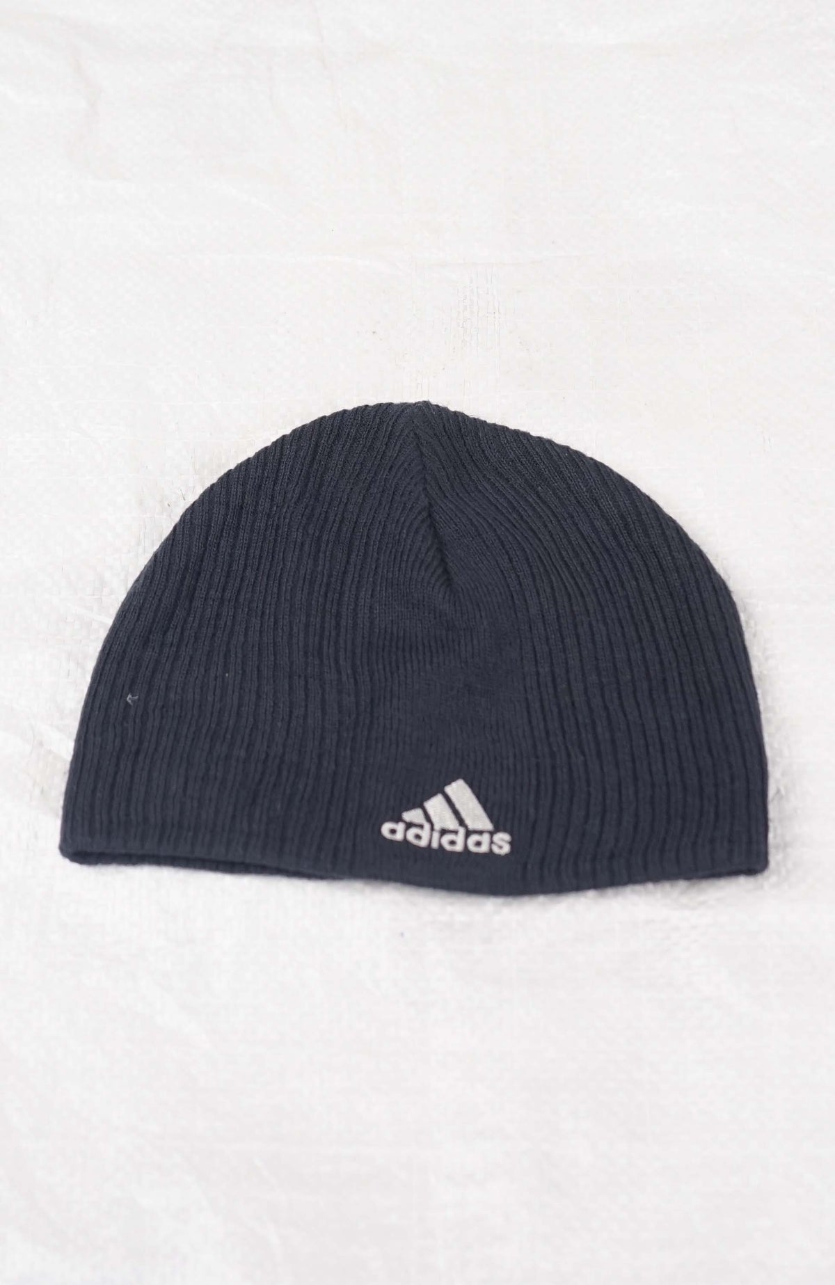 VINTAGE ADIDAS SKULL BEANIE