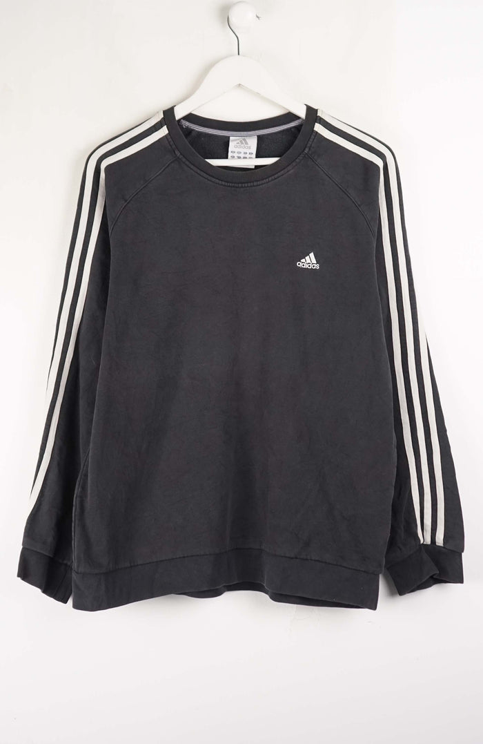 VINTAGE ADIDAS SWEATER (M)