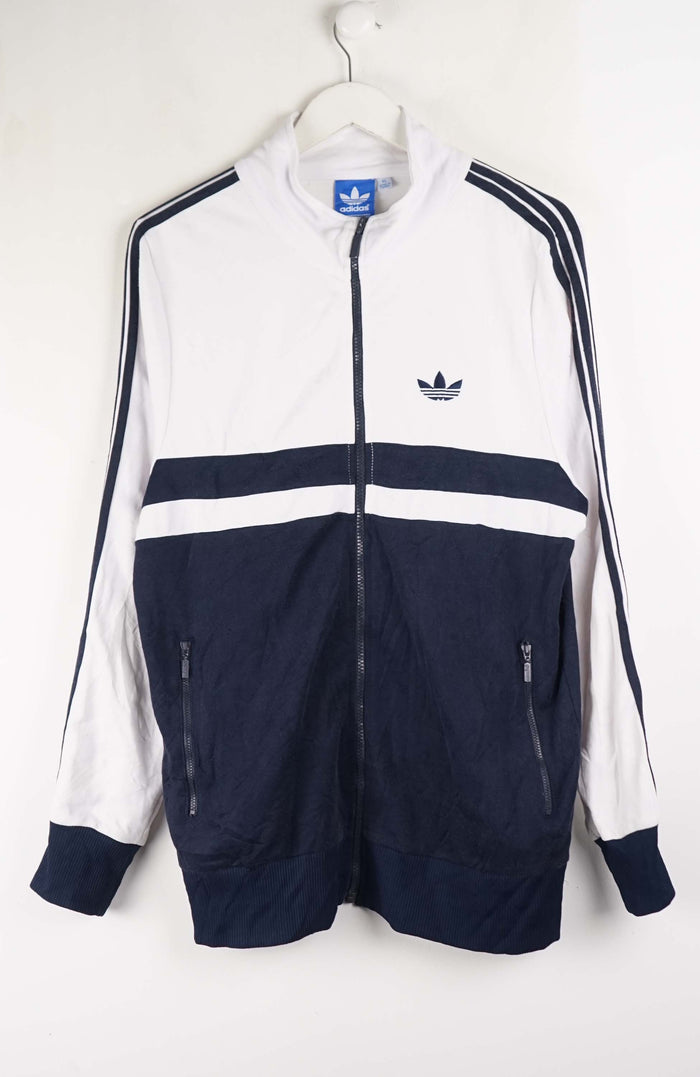 VINTAGE ADIDAS SWEATER (L)