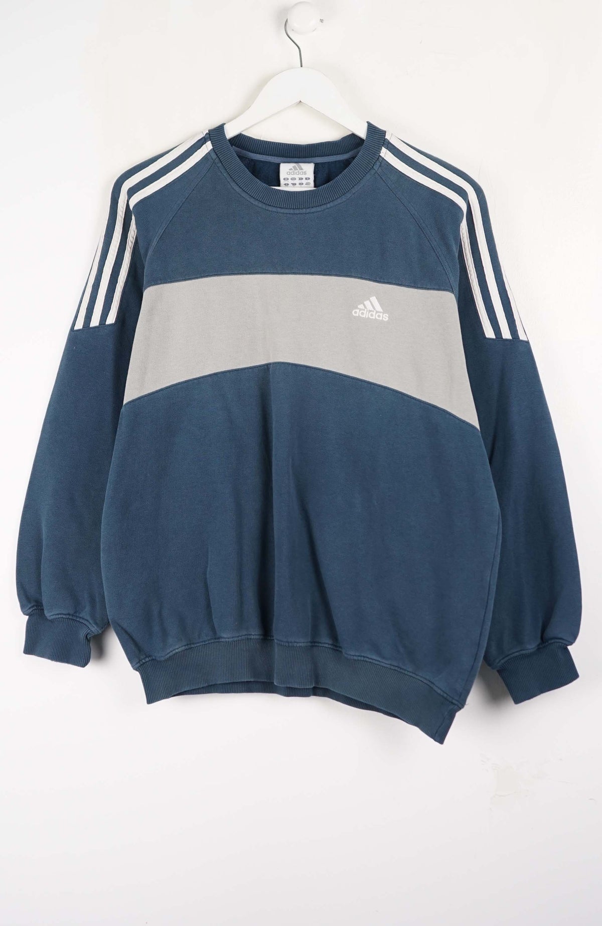 VINTAGE ADIDAS SWEATER (S)