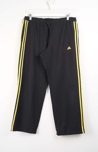 VINTAGE ADIDAS 3/4 TRACK PANTS (L)