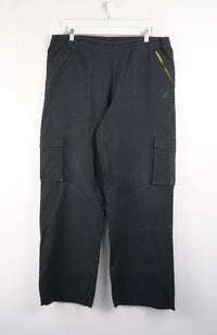VINTAGE ADIDAS TRACK PANTS (L)