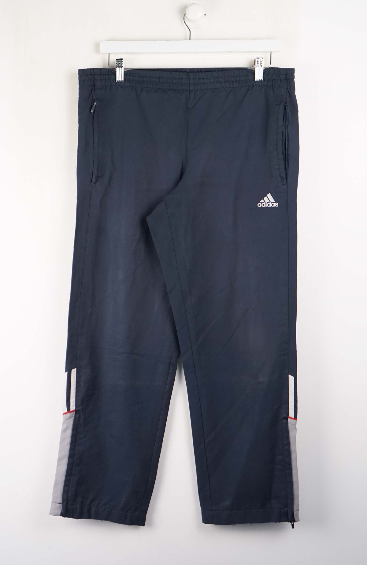 VINTAGE ADIDAS 3/4 TRACK PANTS (XL)