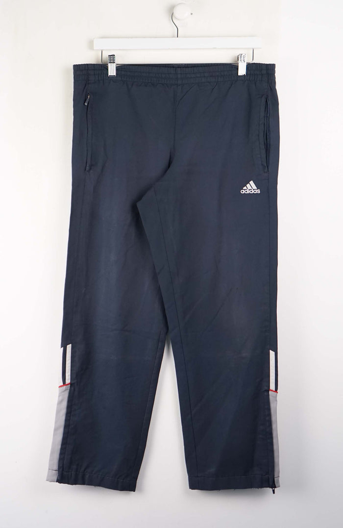 VINTAGE ADIDAS 3/4 TRACK PANTS (XL)